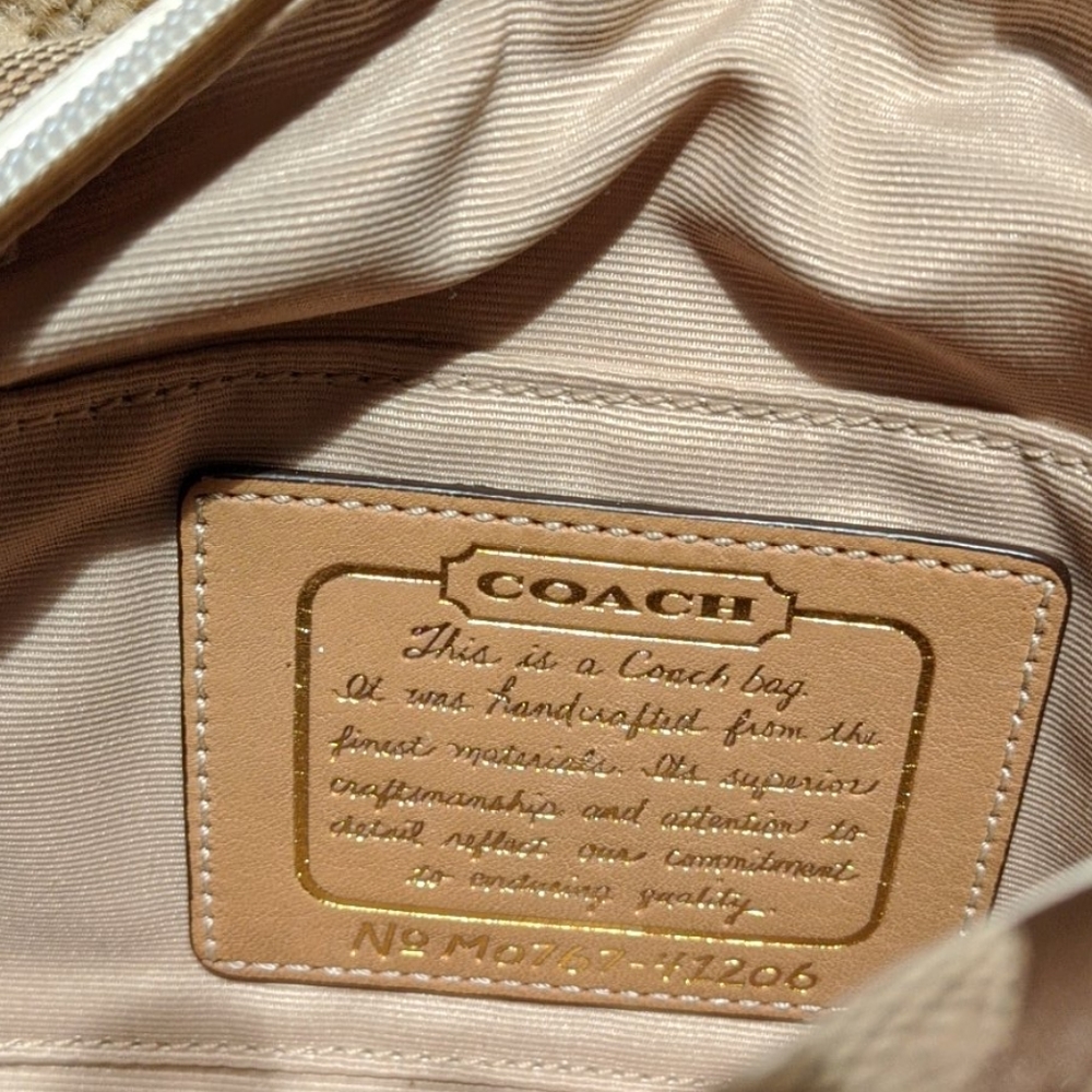 Coach - Picture 4 of 4